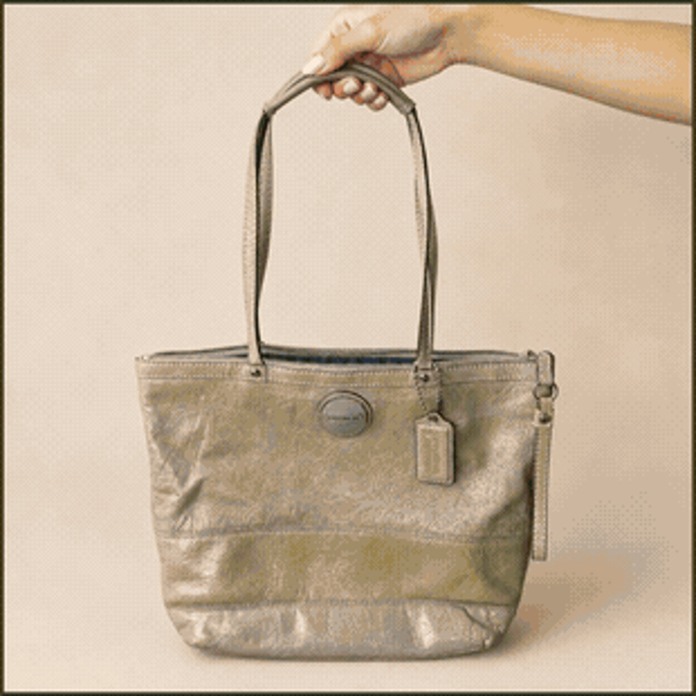 Coach Chelsea Leather Heritage Tote in Parchment/Graphite J1182-F15142